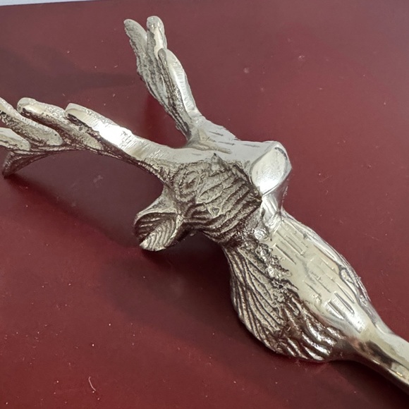 Metal Wall Mounted Deer Head Coat Hooks Lot Set of 2 Pieces Stag Hook - Picture 3 of 5